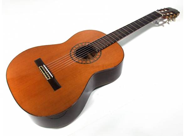 Guitarra Clássica (adulto) 4/4 António Aparício AA30
Uma óptima opção para o aluno intermédio.
Back & Sides: Pau-rosa
Topo: Cedro ou abeto
Braço: Ébano
Guitarra Clássica (adulto) 4/4 António Aparício AA30
Uma óptima opção para o aluno intermédio.
Back & Sides: Pau-rosa
Topo: Cedro ou abeto
Braço: Ébano