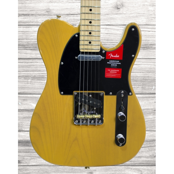Guitarras formato T Fender American PRO Telecaster MN Butterscotch Blonde Guitarras formato T Fender American PRO Telecaster MN Butterscotch Blonde