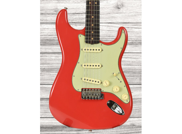 custom shop Guitarras formato ST Fender Custom Shop Limited Edition 63 Stratocaster Journeyman Relic - Aged Fiesta Red